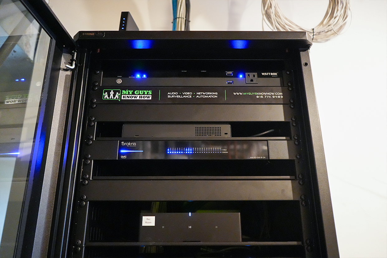 Equipment Rack Golf SIm Home system upgrades